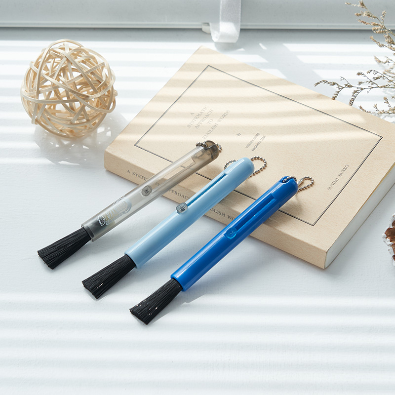 RT-M0051 Keyboard Brush