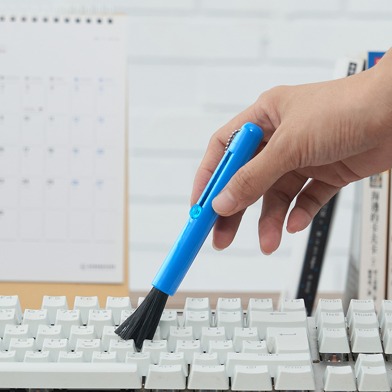RT-M0051 Keyboard Brush